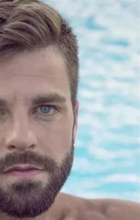 hector de silva|Antonio Moreno, de actor porno gay a alcalde de un。